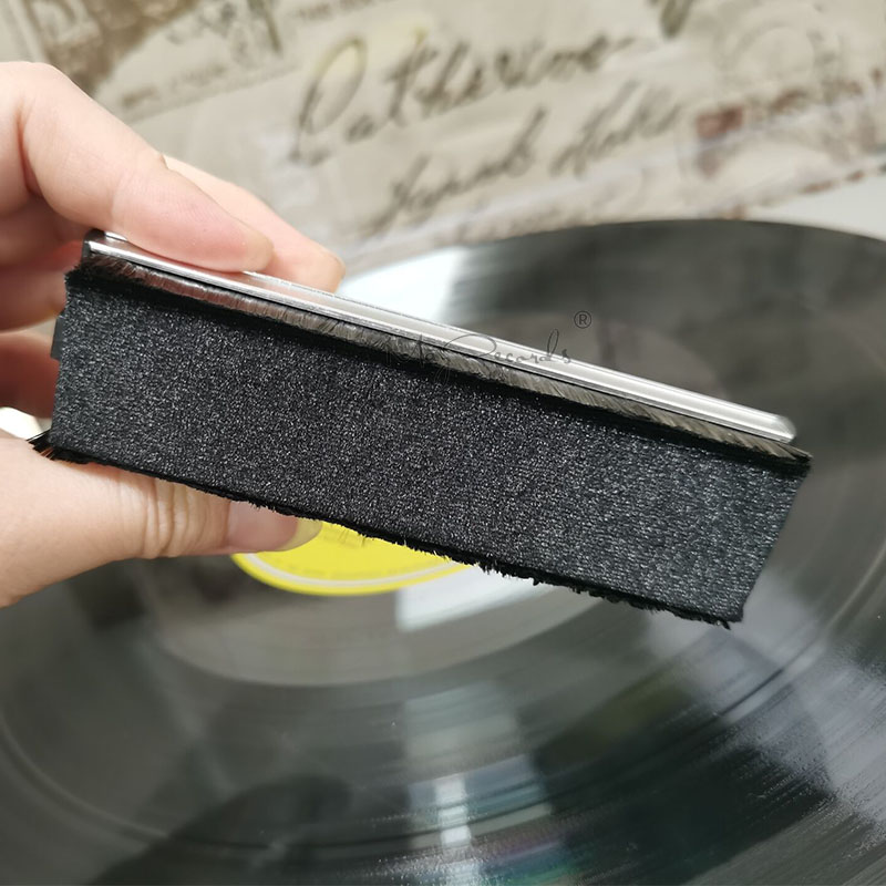Anti-Static Carbon Fiber & Velvet Brush for CD/LP Vinyl Phonograph Turntable Player Accessories
